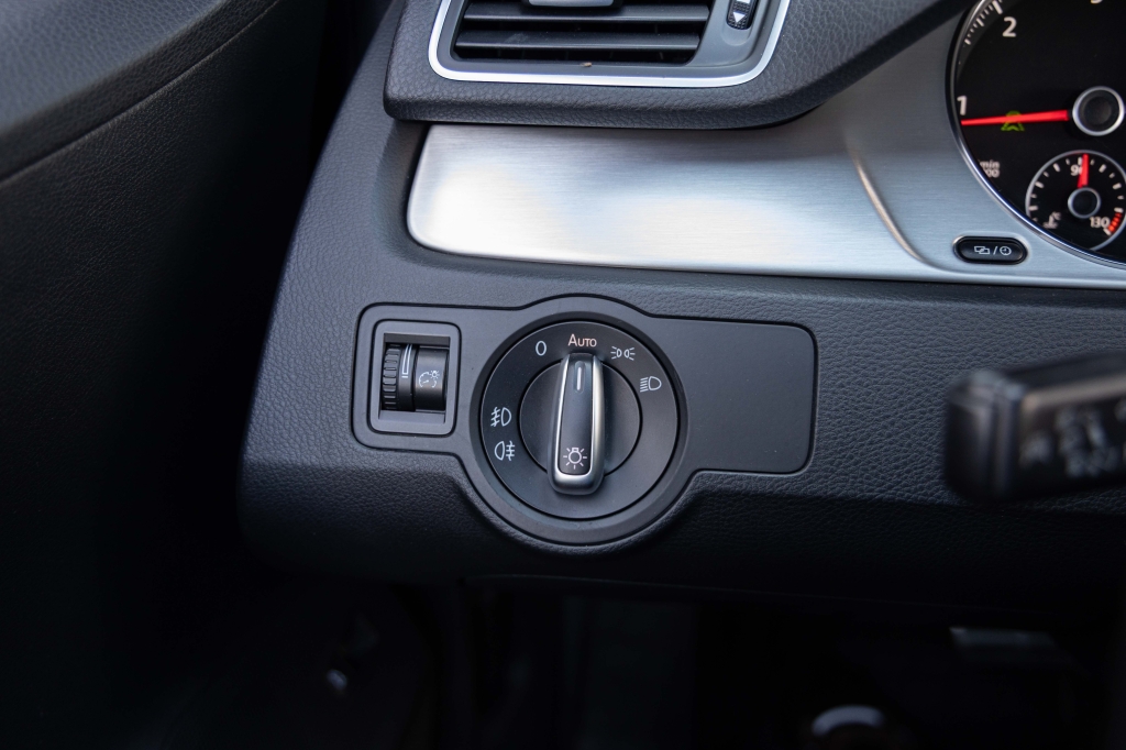 Volkswagen Passat Alltrack 2013 photo 18