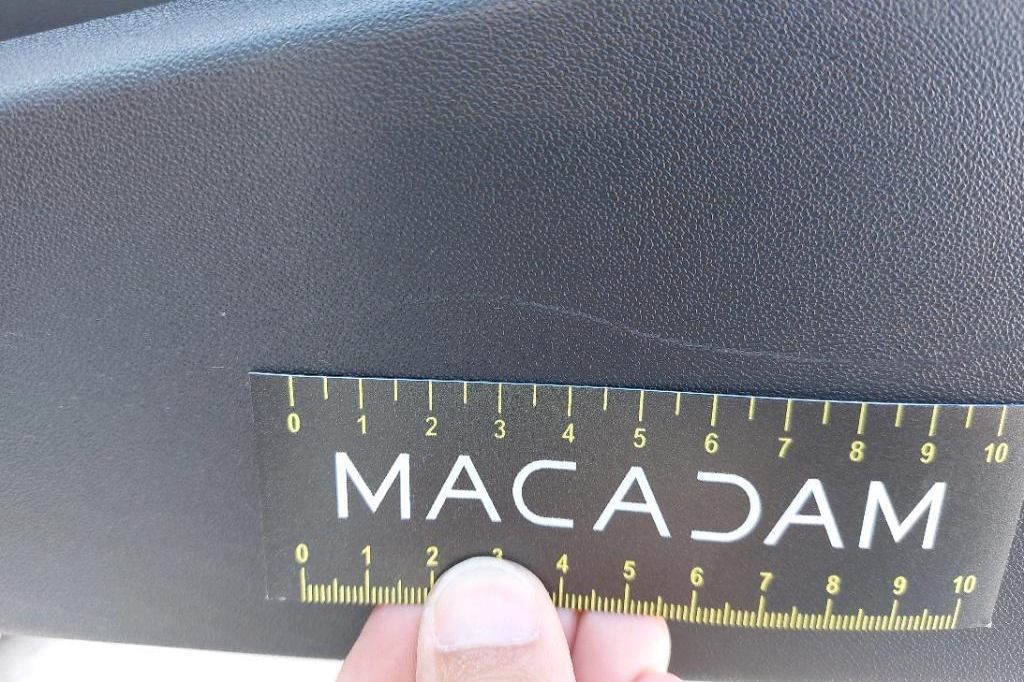 Peugeot 208 2017 фото 19