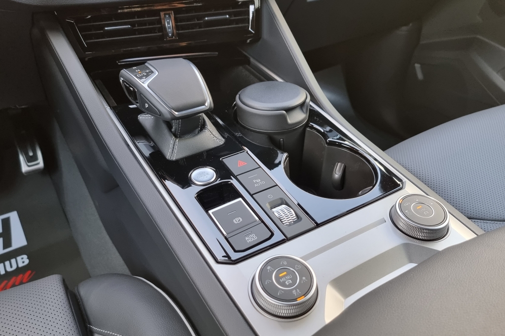 Volkswagen Touareg PLATINUM 2022 фото 14