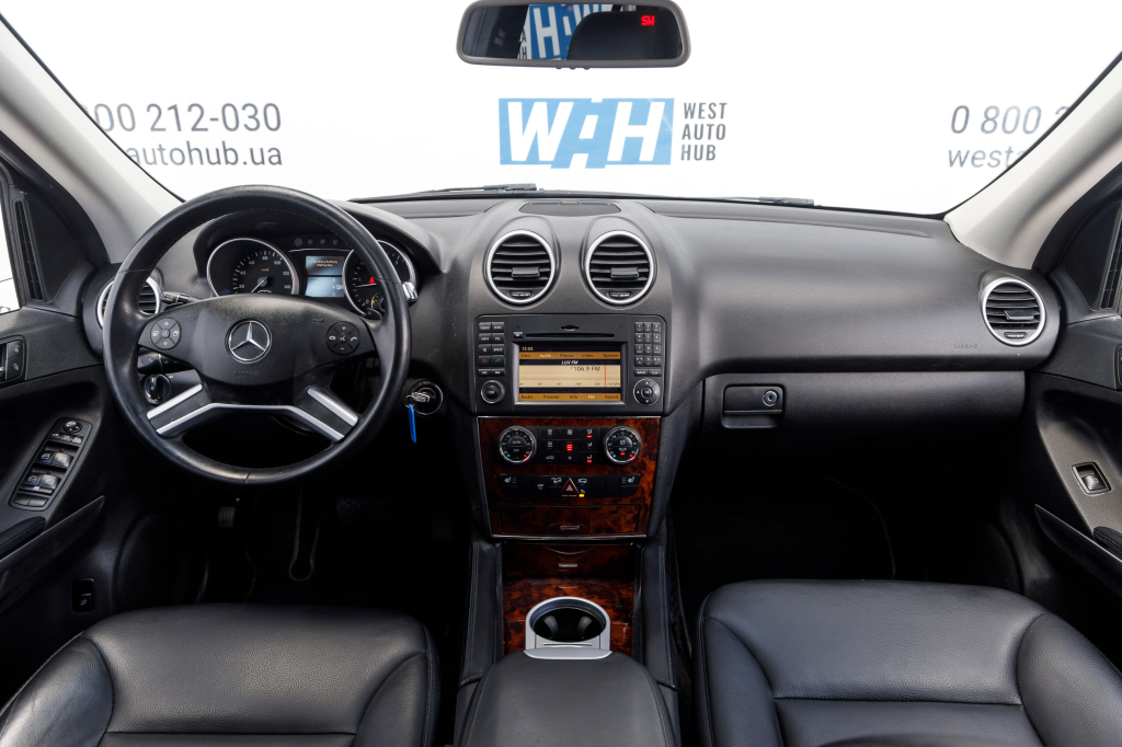 Mercedes-Benz ML 350 2011 photo 11