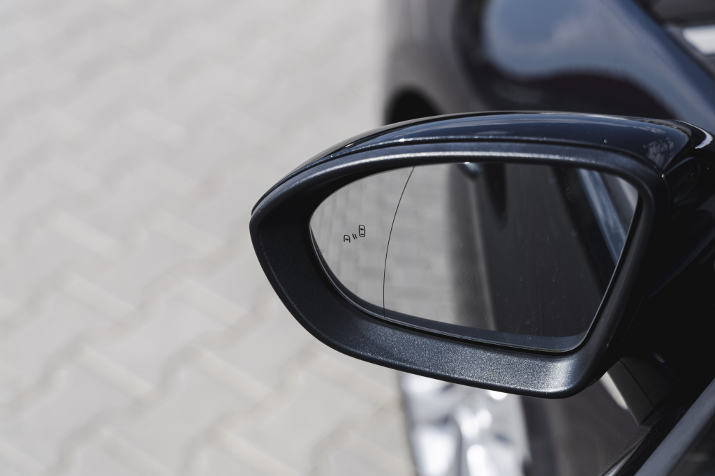 Opel Astra K 2016 photo 13