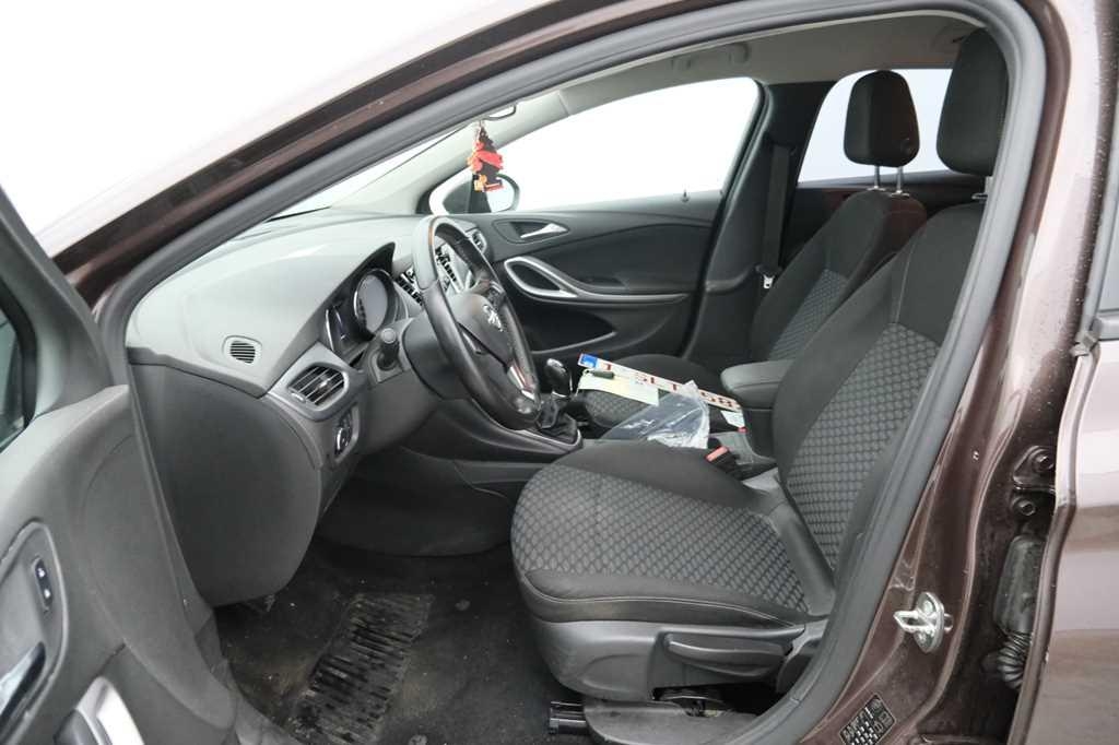 Opel Astra Sports Tourer 2017 фото 1