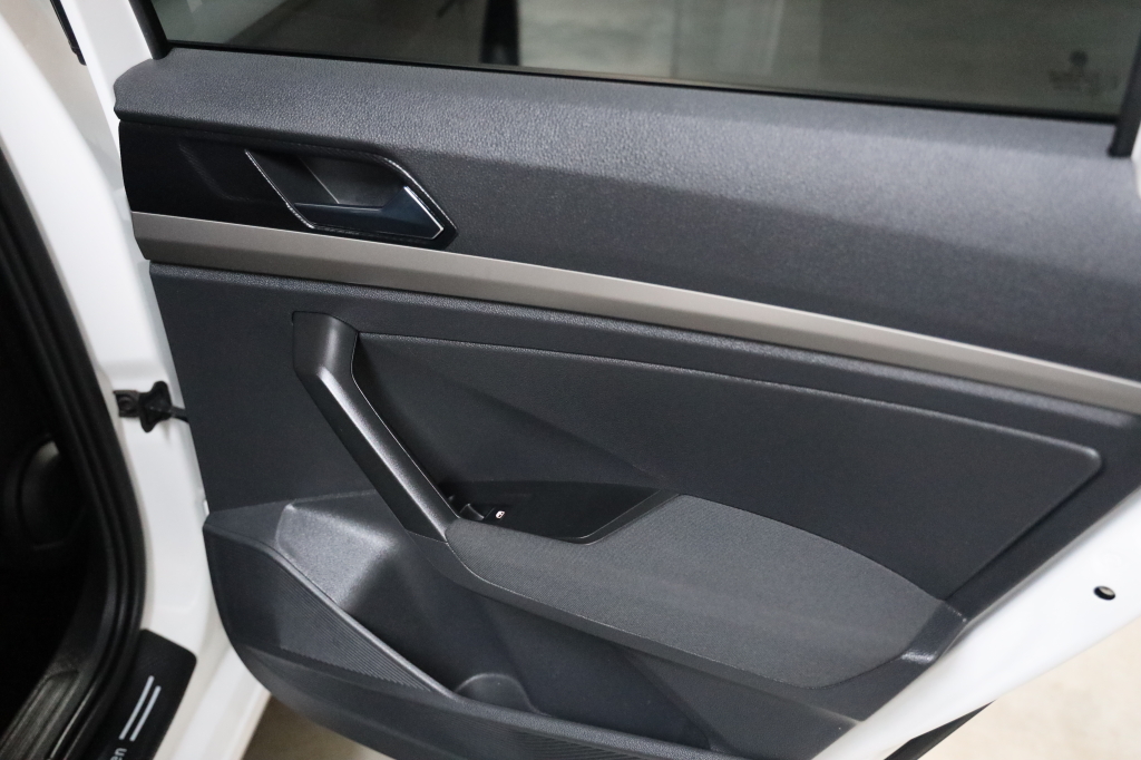 Volkswagen e-Lavida 2021 photo 22