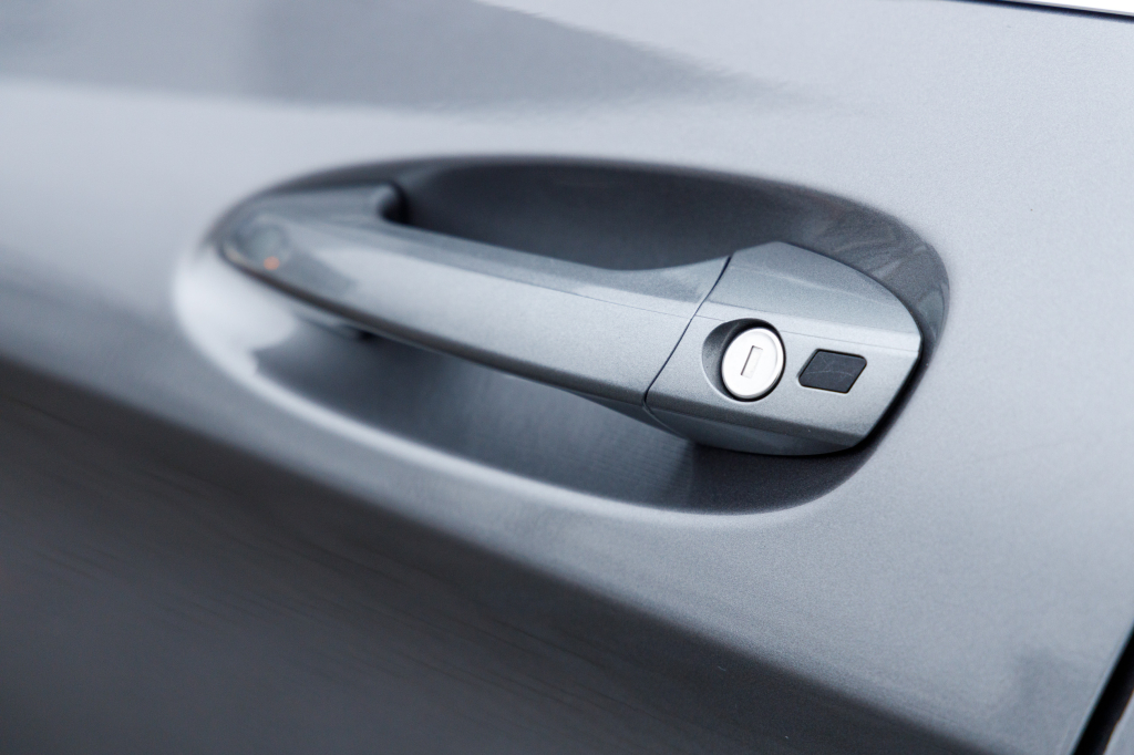 Mercedes-Benz GLA 220 4MATIC photo 6