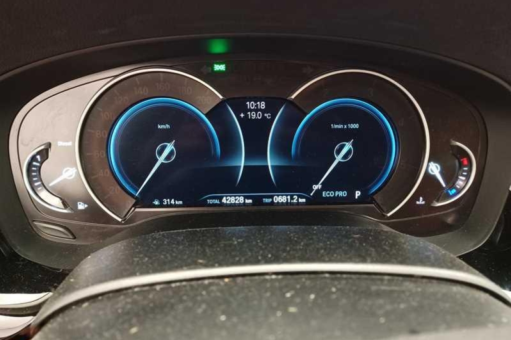 BMW 5 Series 2018 photo 5