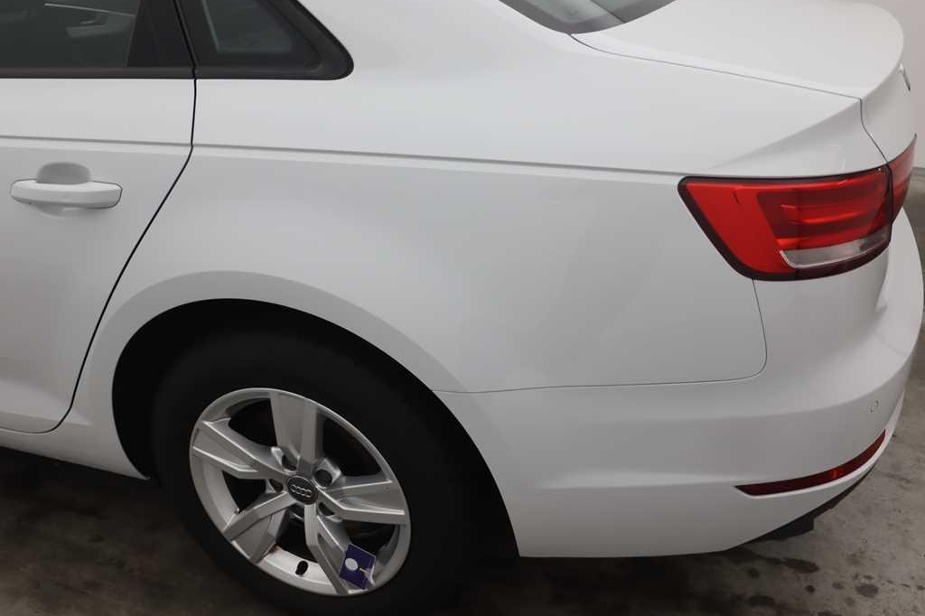 Audi A4 2016 фото 9