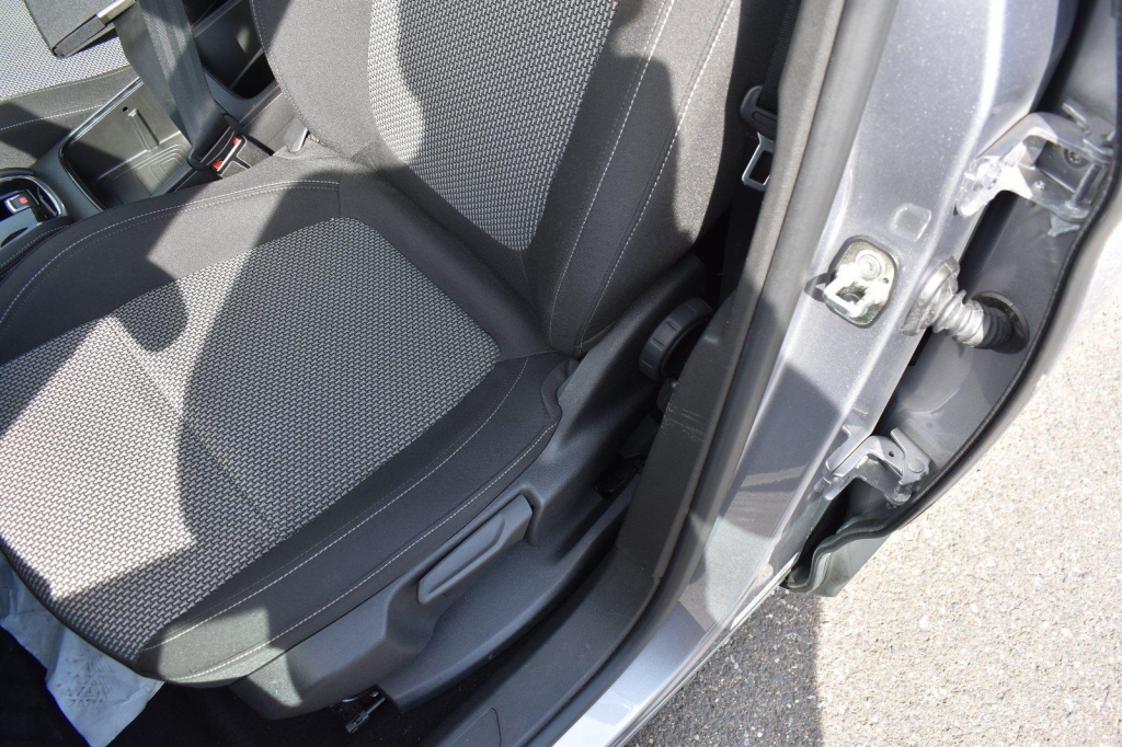 Opel Grandland X 2019 photo 10