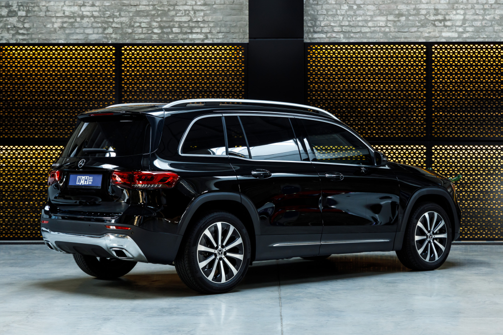 Mercedes-Benz GLB-Class 250 2020 photo 3