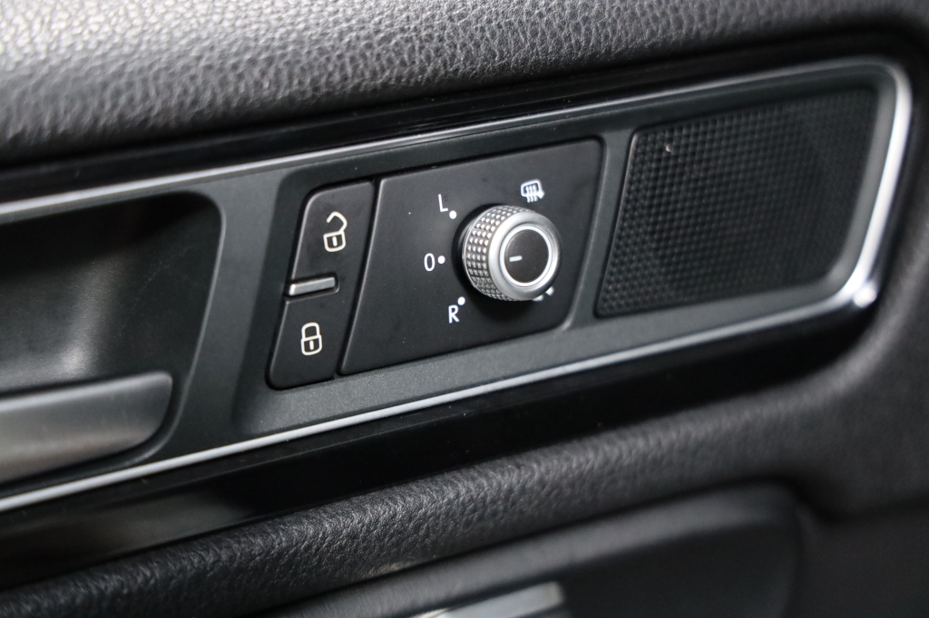 Volkswagen Touareg 2016 photo 19