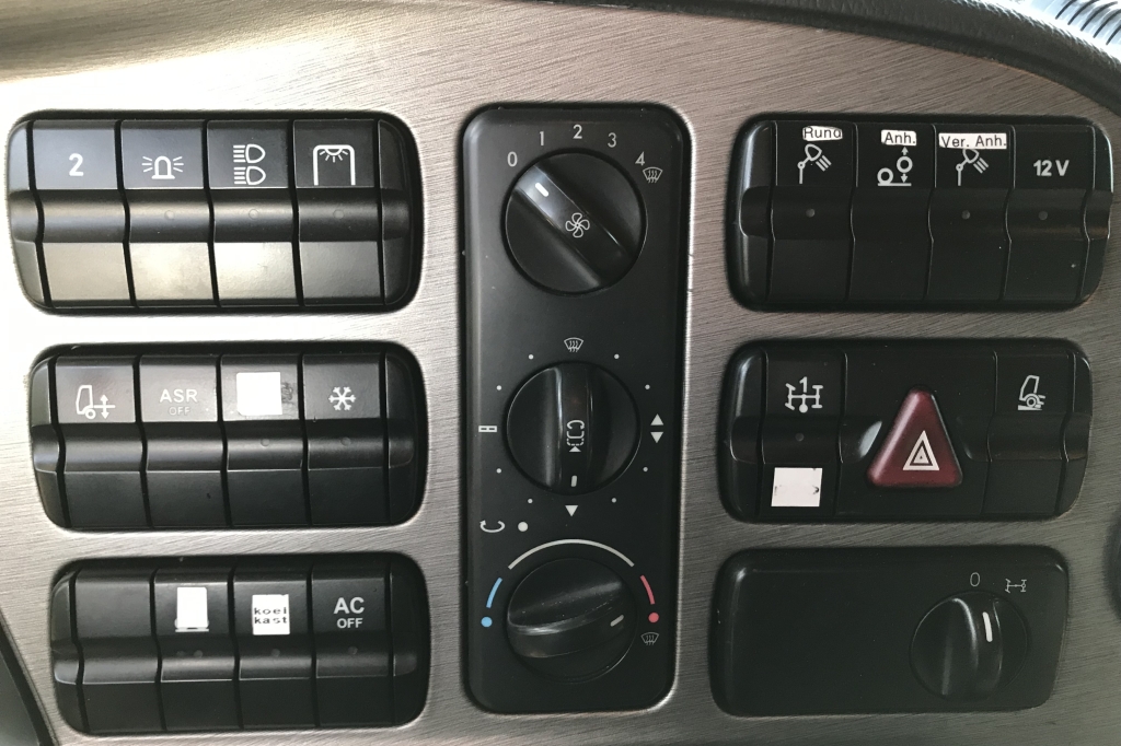 Mercedes-Benz Actros 1846 2006 photo 11