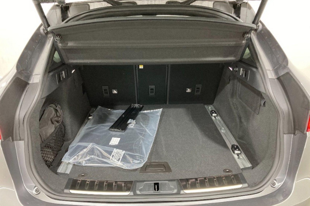 Jaguar F-Pace 2020 photo 1