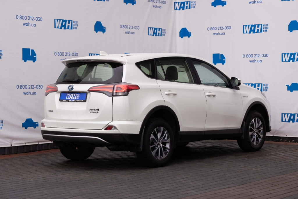 Toyota RAV4 Hybrid 2017 фото 6