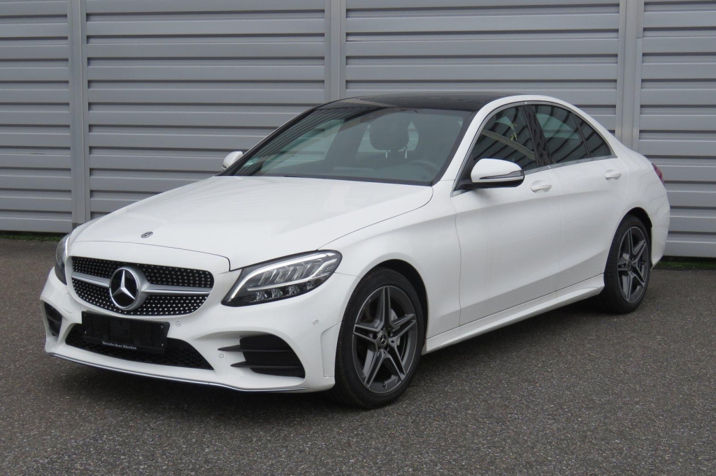 Mercedes-AMG C-Klasse 2019 фото 2