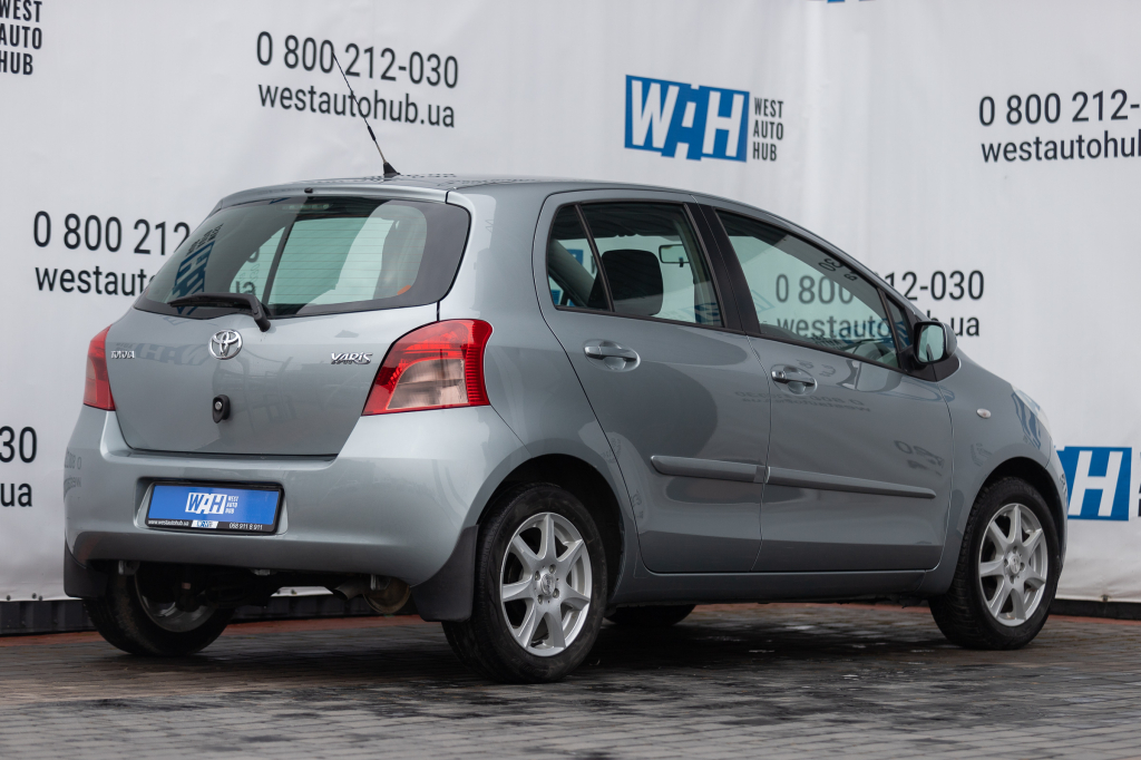 Toyota Yaris 2006 photo 3
