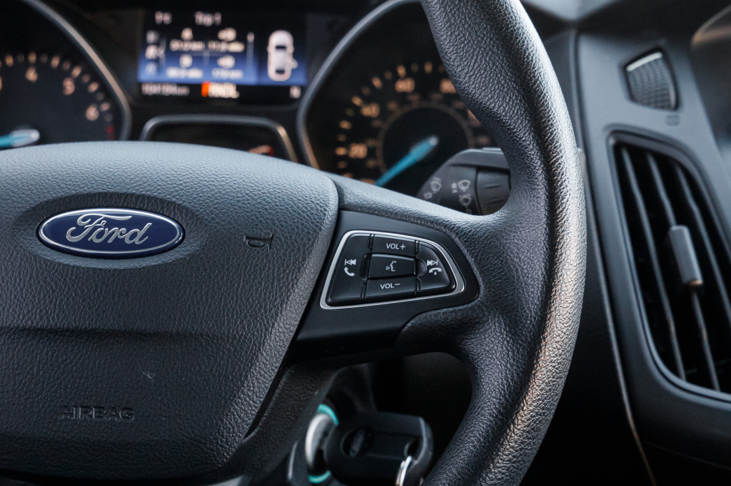 Ford Focus SE 2016 фото 15