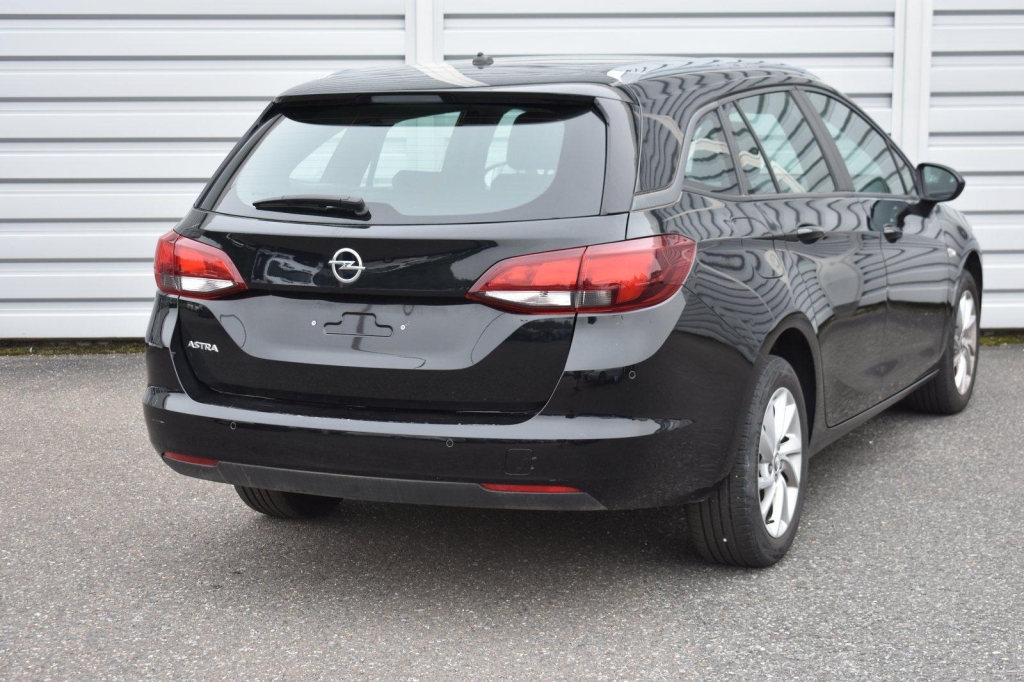 Opel Astra Sports Tourer 2019 фото 2