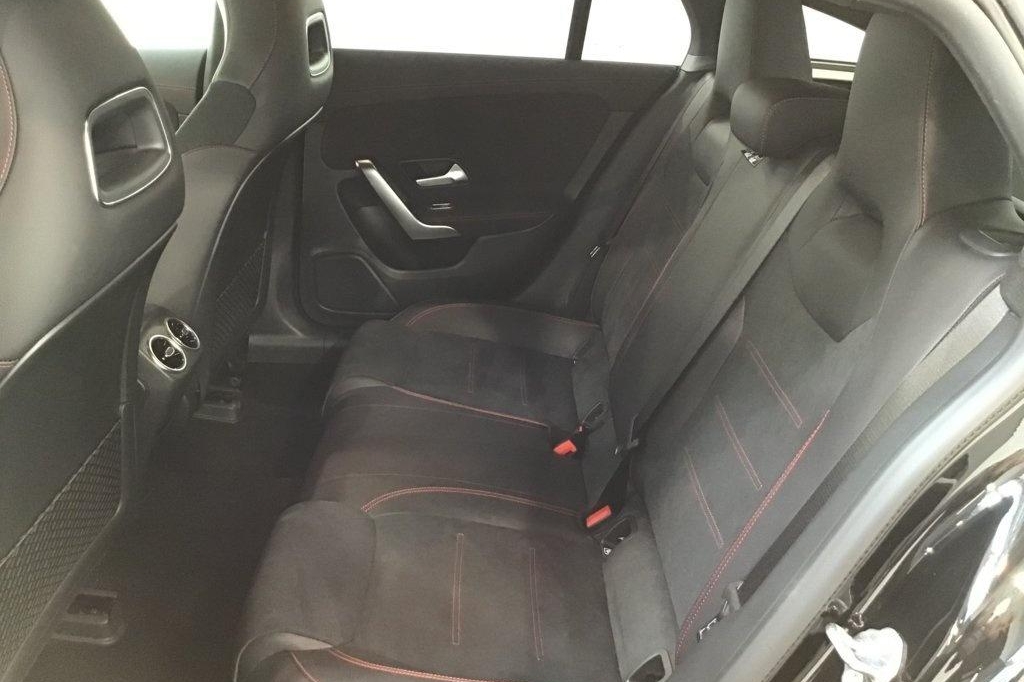 Mercedes-AMG CLA-Klasse 2019 фото 5