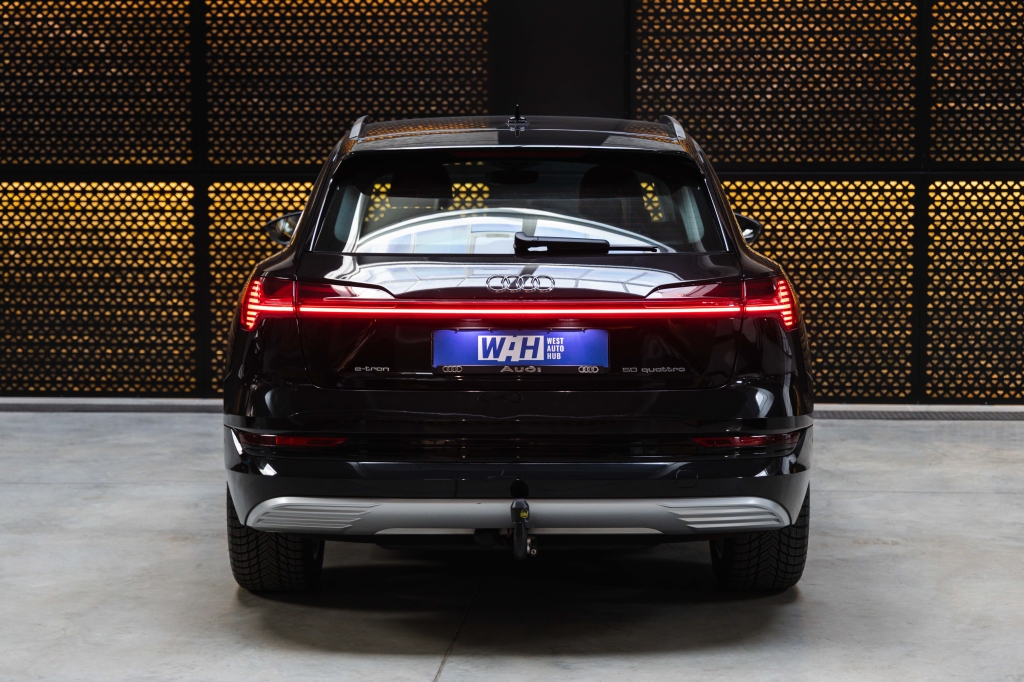 Audi e-tron 2019 photo 3