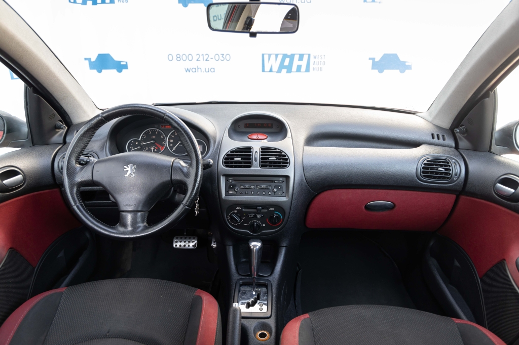 Peugeot 206 2007 photo 18