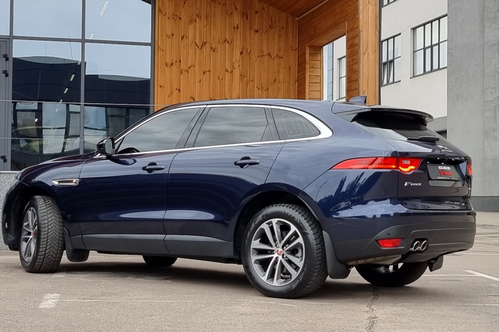 Jaguar F-Pace 2018 photo 4