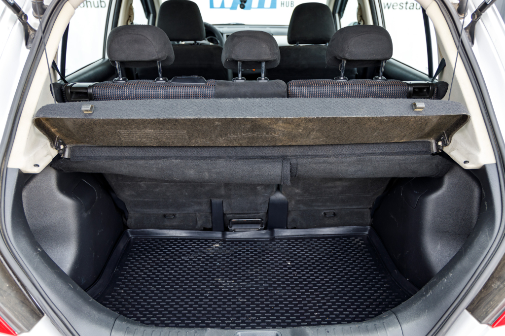 Nissan TIIDA 2010 фото 19