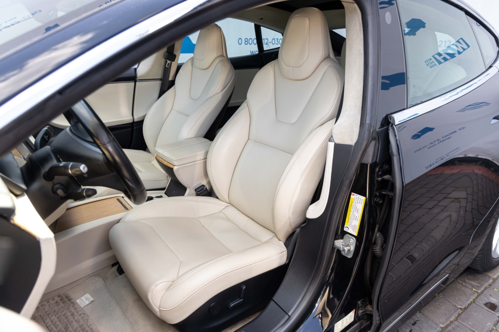 Tesla Model S 75D 2018 фото 16