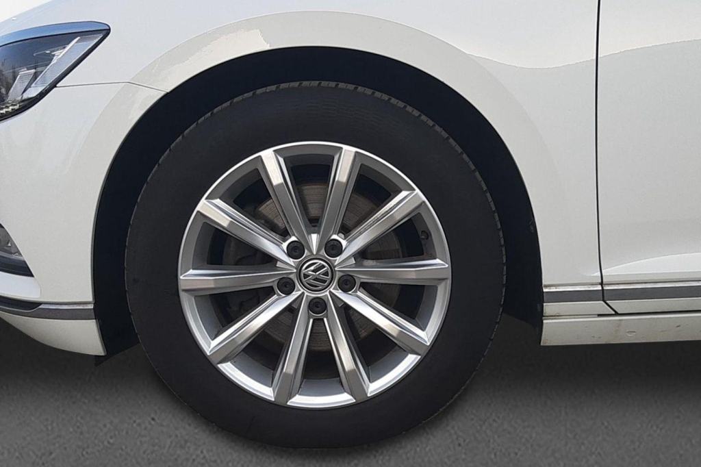 Volkswagen Passat Variant 2018 photo 5