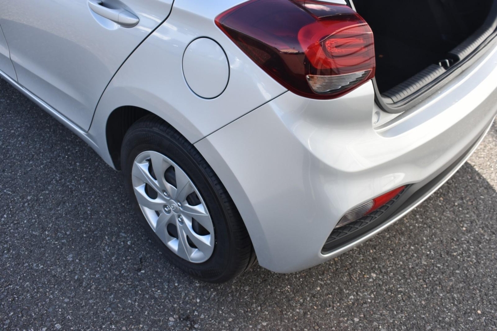 Hyundai i20 2020 photo 27