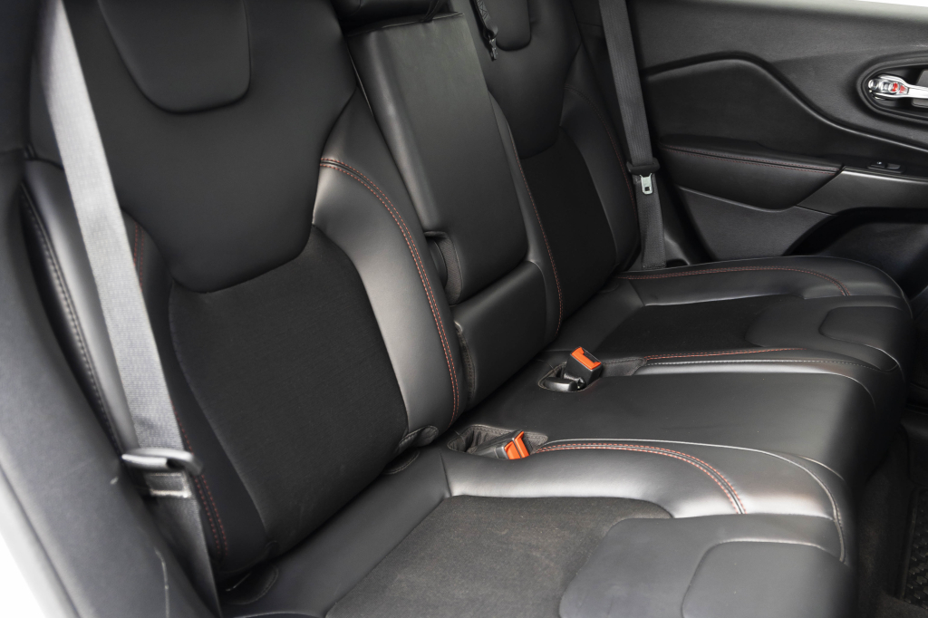 Jeep Cherokee Trailhawk Trail Rated 2019 фото 30