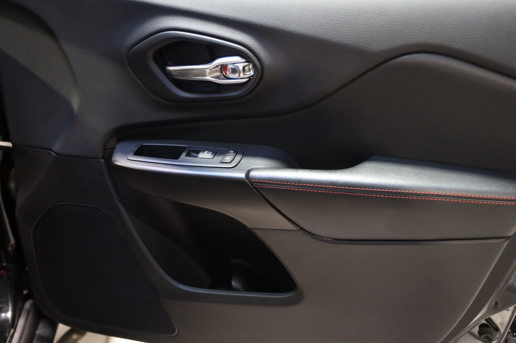 Jeep Cherokee 2019 фото 25