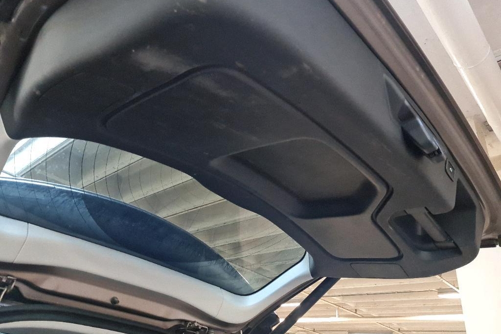 Land Rover Discovery Sport 2017 photo 17