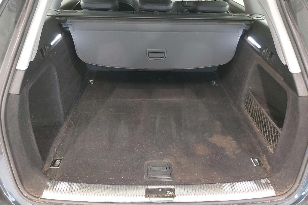 Audi A4 Avant 2016 фото 12