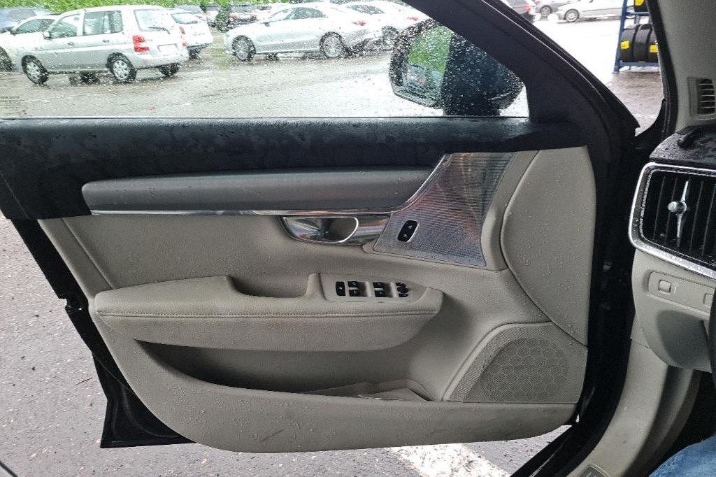 Volvo V90 2017 photo 19