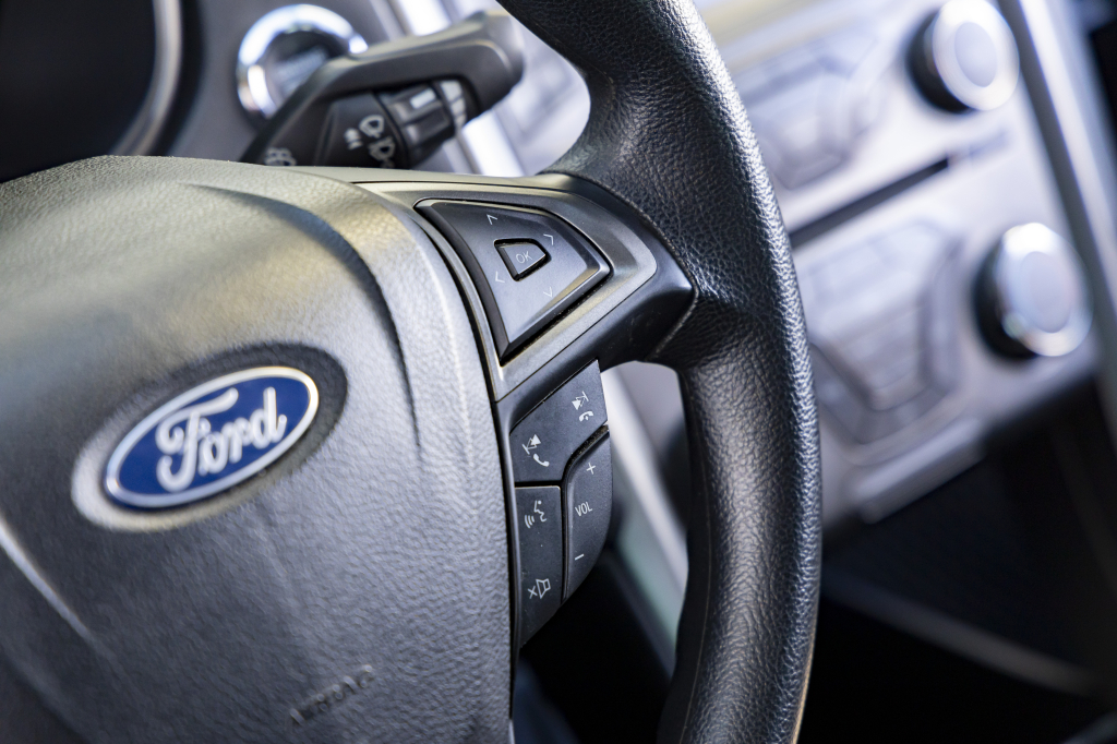 Ford Fusion 2017 photo 24