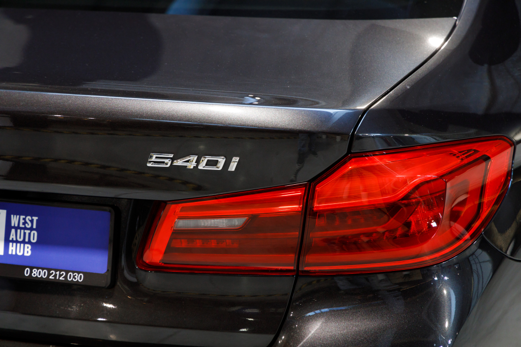 BMW 540 i xDrive 2017 photo 7