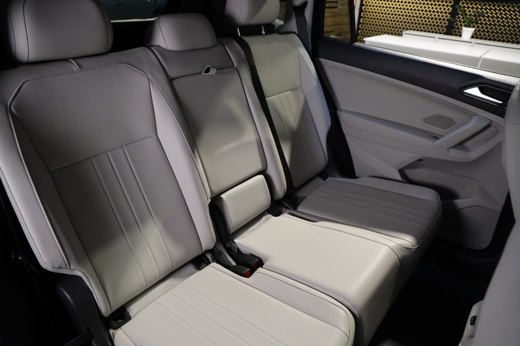 Volkswagen Tiguan 2021 photo 11