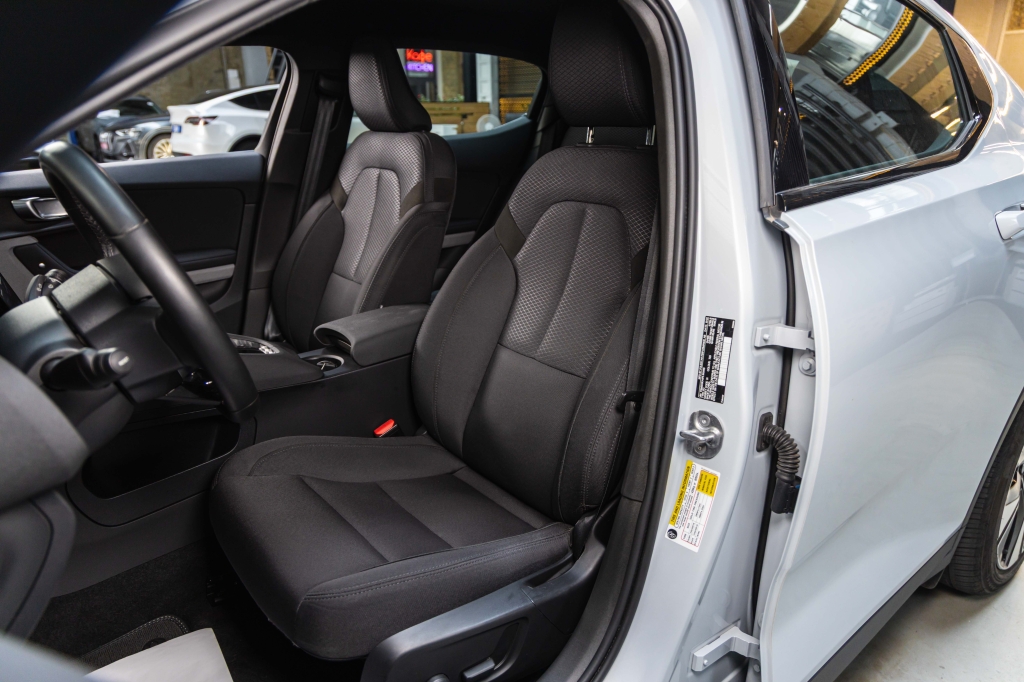 Polestar 2 2022 фото 16