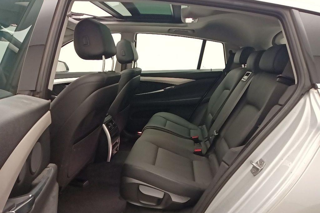 BMW 5er Gran Turismo 2016 photo 4
