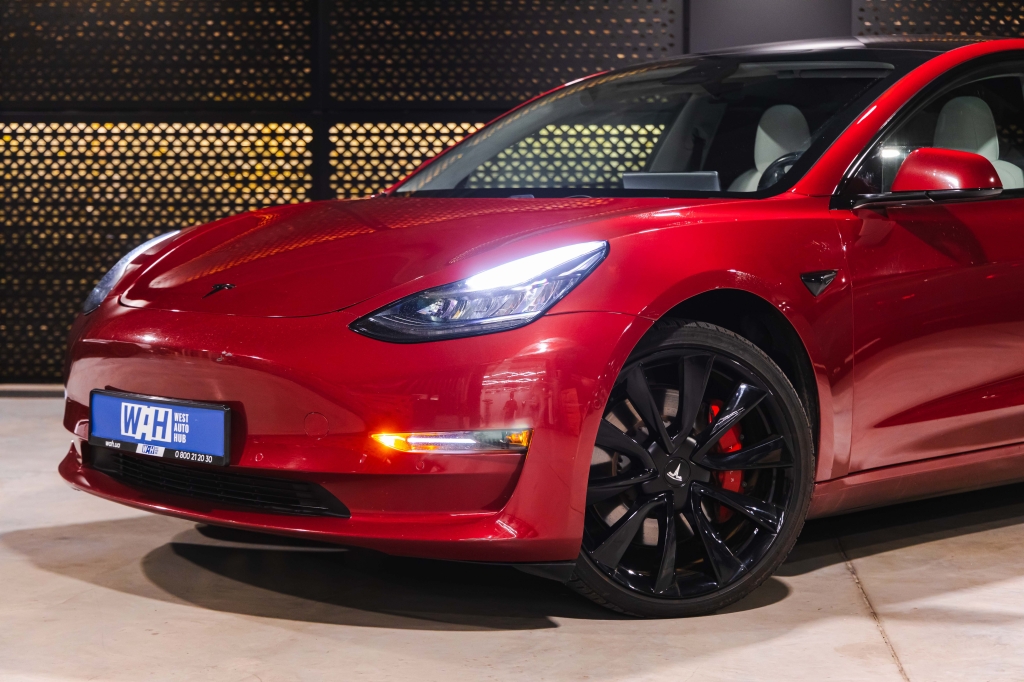 Tesla Model 3 Long Range Performance 2018 photo 1