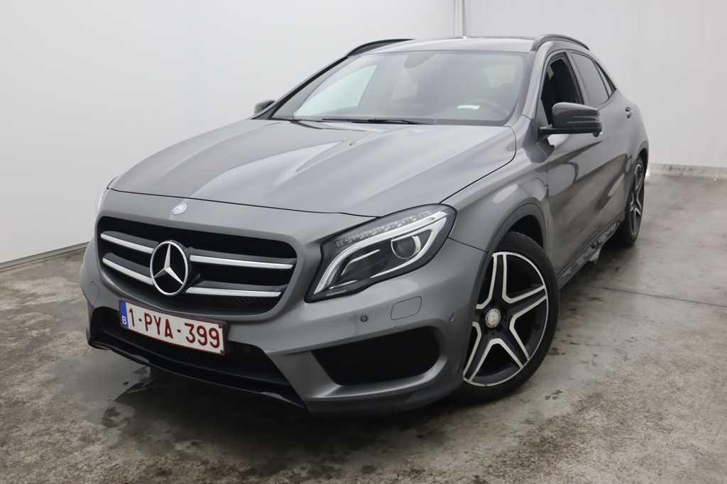 Mercedes-AMG GLA-Class 2016 photo 5