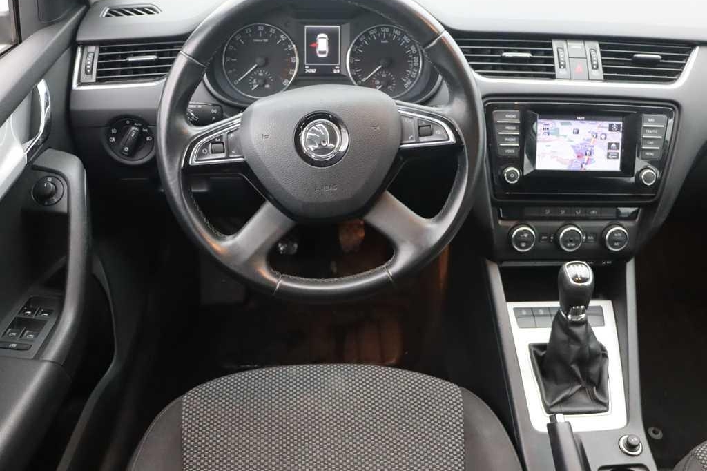 Skoda Octavia Combi 2015 фото 3