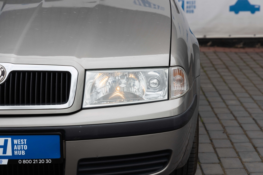 Skoda Octavia 2006 photo 1