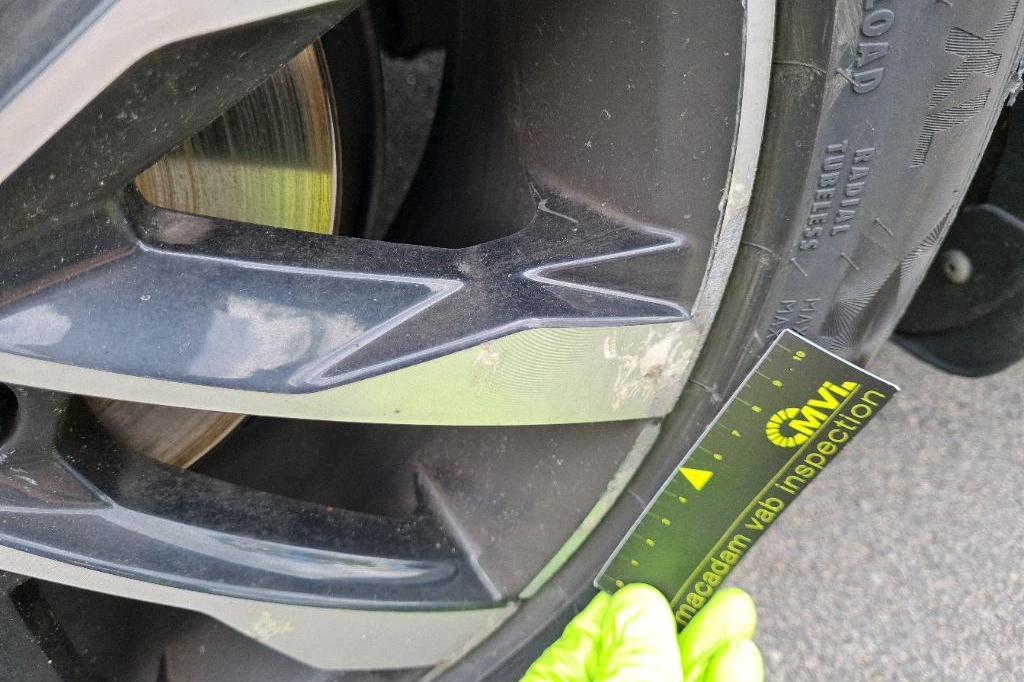 Volvo V60 2017 фото 41