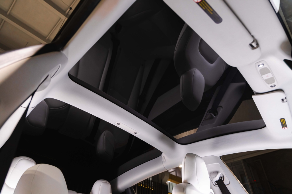 Tesla Model 3 Long Range Performance 2018 photo 29