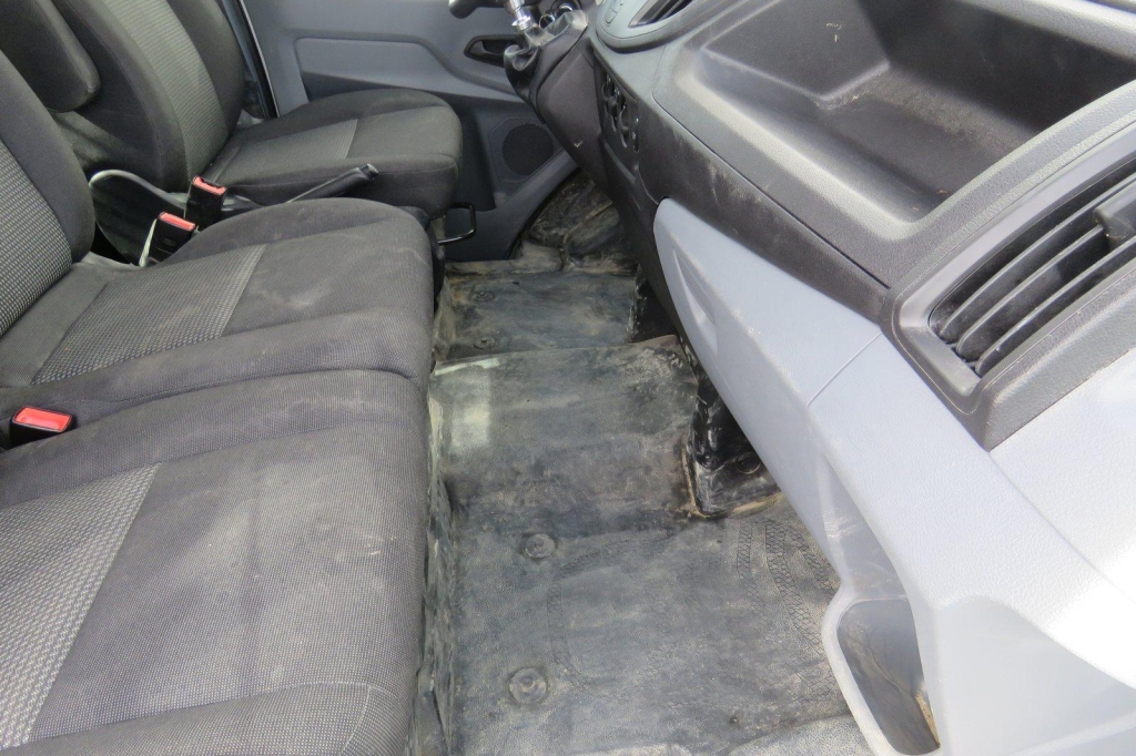 Ford Transit Doka 2020 фото 16