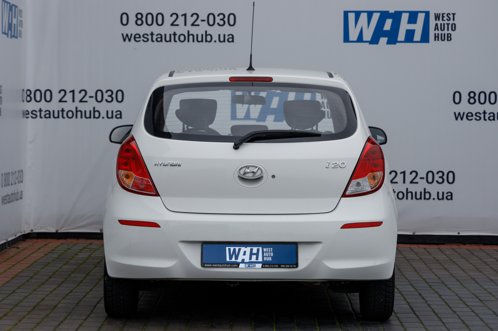 Hyundai i20 photo 2
