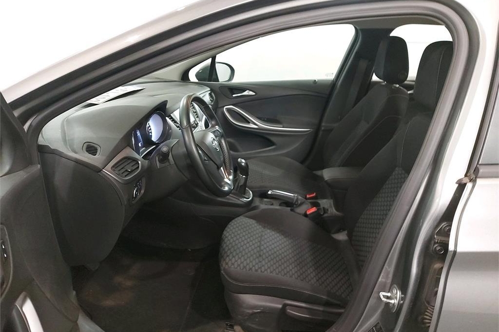 Opel Astra Sports Tourer 2017 фото 1