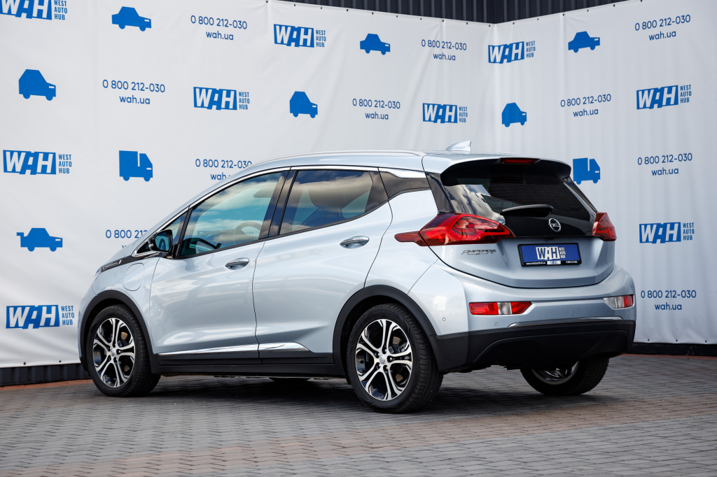 Opel Ampera-e 2018 фото 4