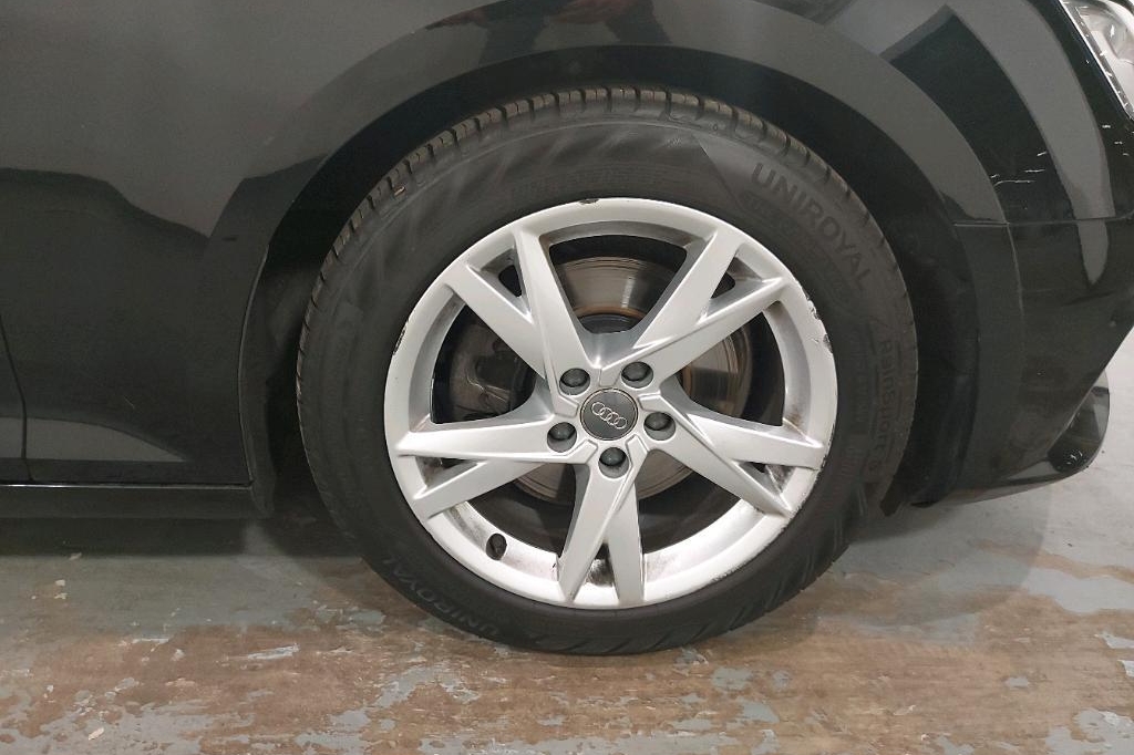 Audi A4 Avant 2017 photo 31