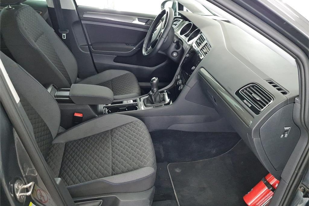 Volkswagen Golf 2019 фото 2